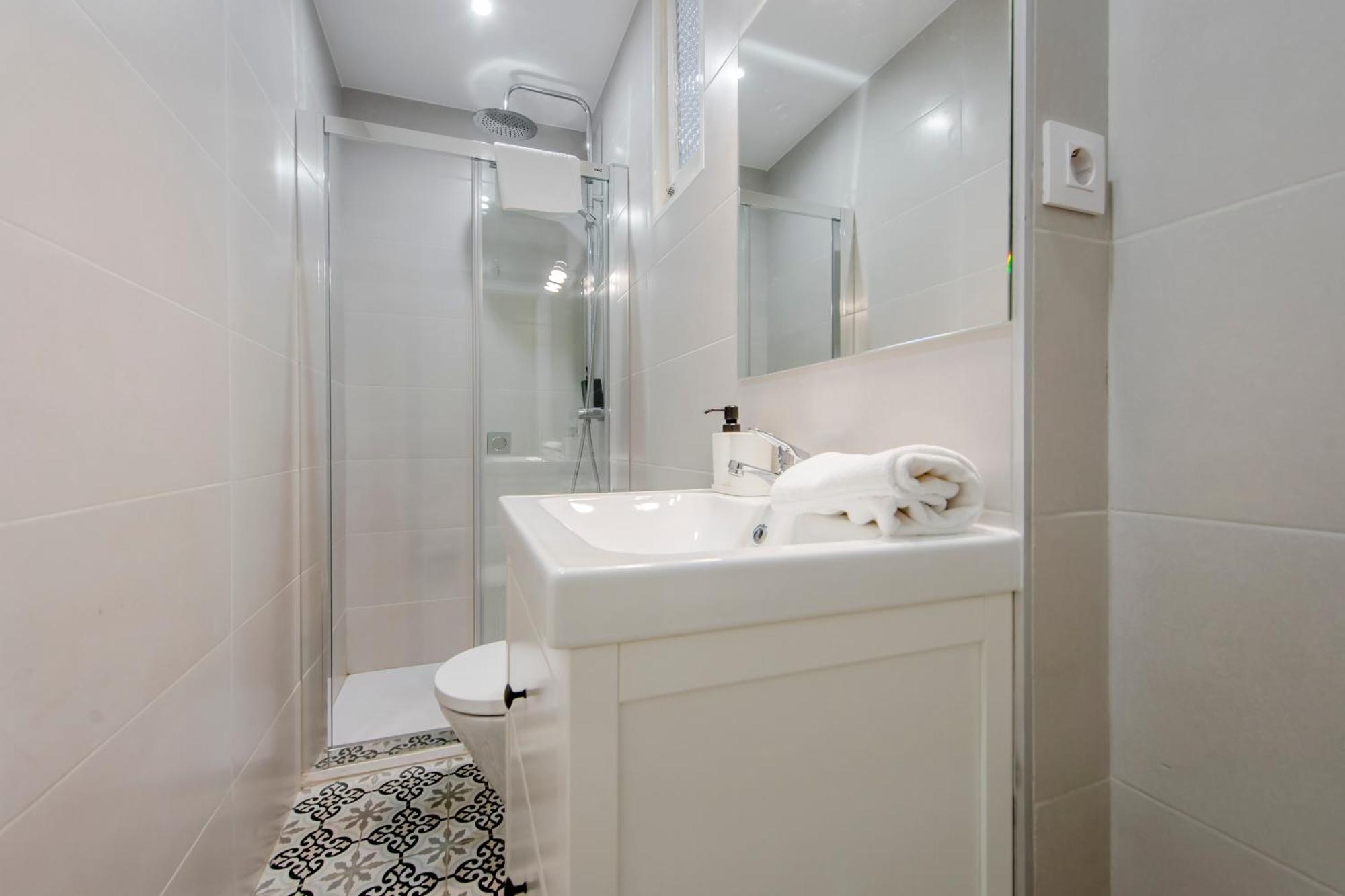 马德里Nuevo Apt Para 7 Pax En Malasana - Gran Via E1公寓 外观 照片